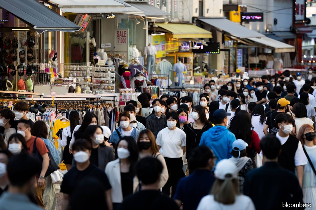 South Korea's Parliament approves 34.9 trillion won extra budget